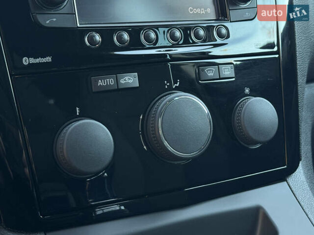 Черный Опель Зафира, объемом двигателя 1.7 л и пробегом 189 тыс. км за 8350 $, фото 67 на Automoto.ua