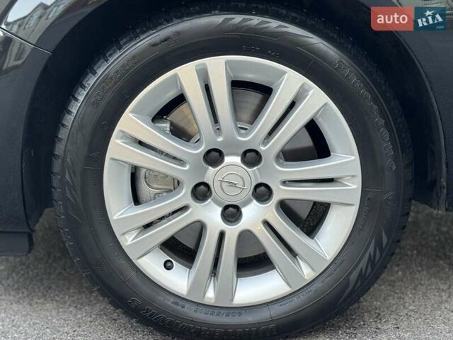 Чорний Опель Зафіра, об'ємом двигуна 1.7 л та пробігом 209 тис. км за 7950 $, фото 50 на Automoto.ua