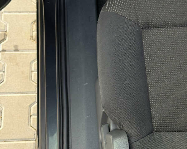 Черный Опель Зафира, объемом двигателя 1.8 л и пробегом 213 тыс. км за 7700 $, фото 76 на Automoto.ua