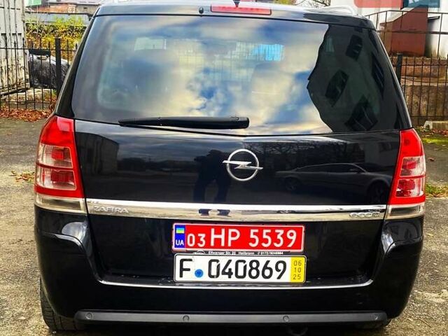 Чорний Опель Зафіра, об'ємом двигуна 1.7 л та пробігом 212 тис. км за 7500 $, фото 5 на Automoto.ua
