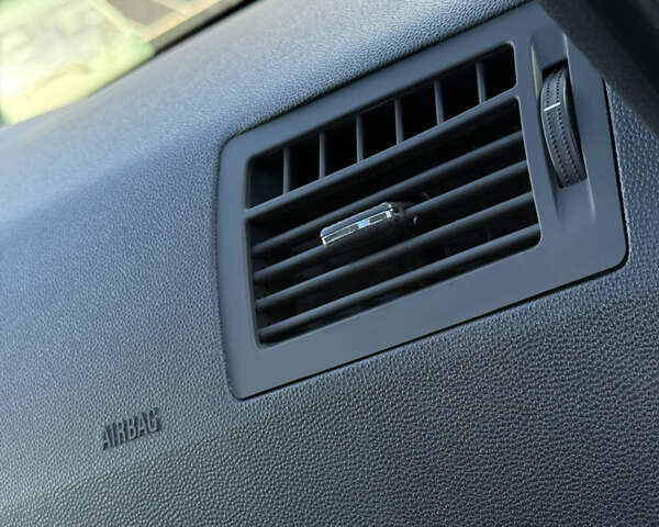 Черный Опель Зафира, объемом двигателя 1.8 л и пробегом 213 тыс. км за 7700 $, фото 112 на Automoto.ua