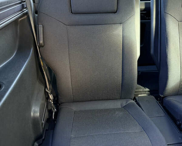 Черный Опель Зафира, объемом двигателя 1.8 л и пробегом 213 тыс. км за 7700 $, фото 98 на Automoto.ua