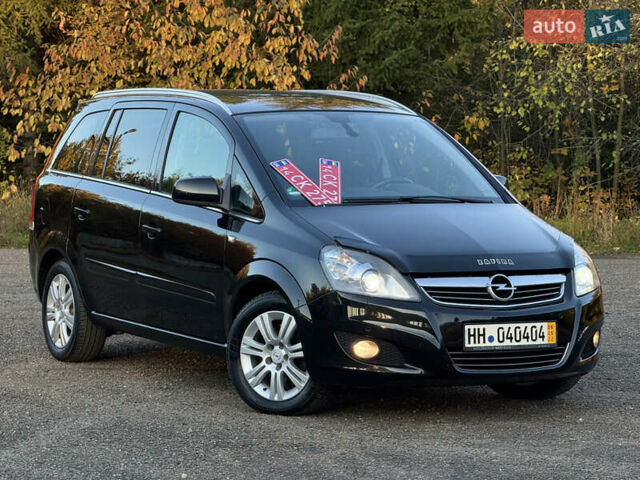 Черный Опель Зафира, объемом двигателя 1.7 л и пробегом 189 тыс. км за 8350 $, фото 1 на Automoto.ua