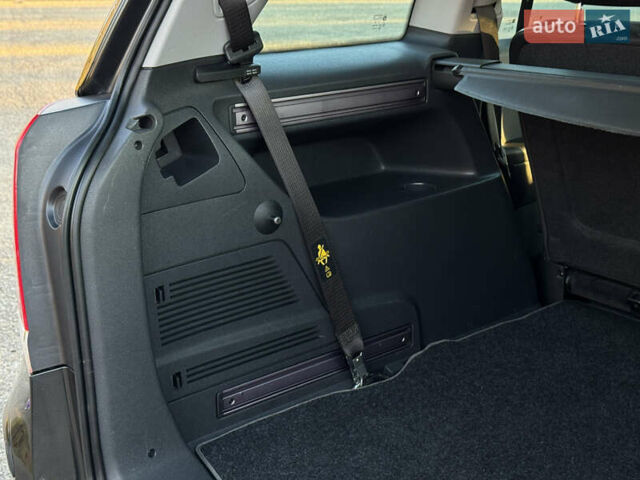 Черный Опель Зафира, объемом двигателя 1.7 л и пробегом 189 тыс. км за 8350 $, фото 99 на Automoto.ua