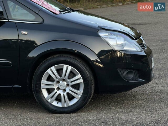 Черный Опель Зафира, объемом двигателя 1.7 л и пробегом 189 тыс. км за 8350 $, фото 32 на Automoto.ua