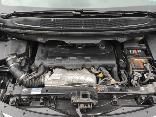 Опель Зафира 2012 в Рахове на Automoto.ua Черный Опель Зафира, объемом двигателя 2 л и пробегом 205 тыс. км за 10000 $, фото 13 на Automoto.ua