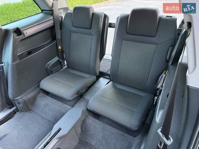 Чорний Опель Зафіра, об'ємом двигуна 1.7 л та пробігом 209 тис. км за 7950 $, фото 46 на Automoto.ua