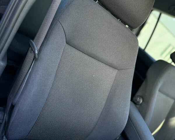 Черный Опель Зафира, объемом двигателя 1.8 л и пробегом 213 тыс. км за 7700 $, фото 105 на Automoto.ua