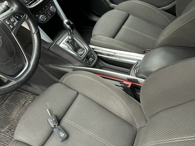 Черный Опель Зафира, объемом двигателя 2 л и пробегом 235 тыс. км за 9700 $, фото 6 на Automoto.ua