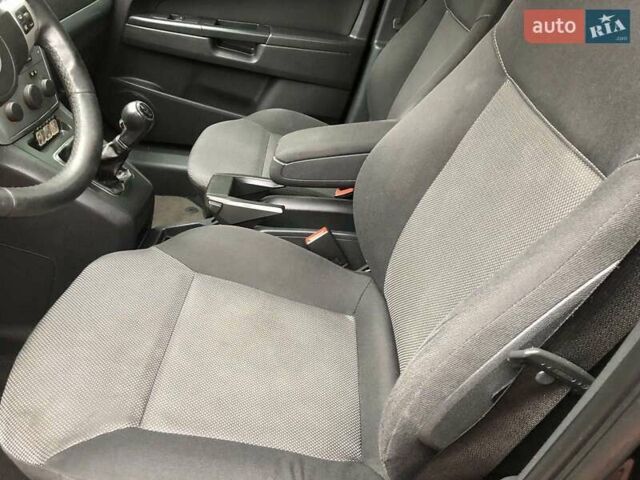 Черный Опель Зафира, объемом двигателя 1.8 л и пробегом 175 тыс. км за 7500 $, фото 7 на Automoto.ua