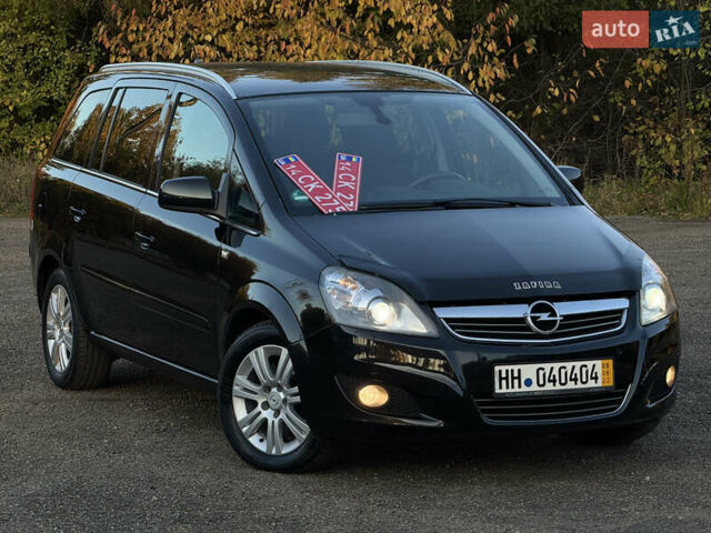 Черный Опель Зафира, объемом двигателя 1.7 л и пробегом 189 тыс. км за 8350 $, фото 5 на Automoto.ua