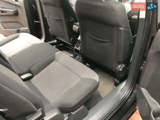 Черный Опель Зафира, объемом двигателя 1.8 л и пробегом 175 тыс. км за 7500 $, фото 13 на Automoto.ua