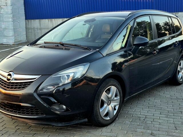Черный Опель Зафира, объемом двигателя 2 л и пробегом 275 тыс. км за 9000 $, фото 1 на Automoto.ua