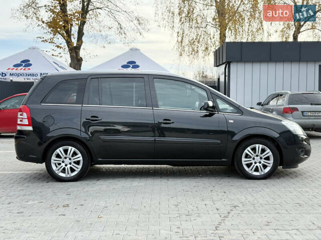 Черный Опель Зафира, объемом двигателя 1.8 л и пробегом 213 тыс. км за 7700 $, фото 12 на Automoto.ua