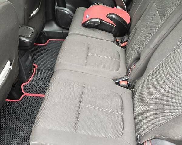 Черный Опель Зафира, объемом двигателя 1.96 л и пробегом 242 тыс. км за 9500 $, фото 22 на Automoto.ua