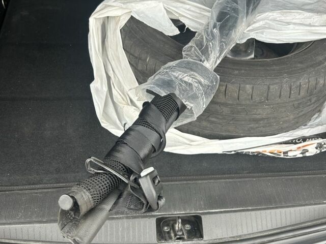 Черный Опель Зафира, объемом двигателя 2 л и пробегом 235 тыс. км за 9700 $, фото 5 на Automoto.ua