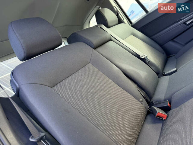 Черный Опель Зафира, объемом двигателя 1.8 л и пробегом 213 тыс. км за 7700 $, фото 88 на Automoto.ua