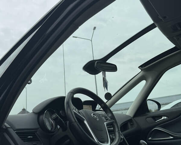 Черный Опель Зафира, объемом двигателя 2 л и пробегом 290 тыс. км за 10000 $, фото 12 на Automoto.ua