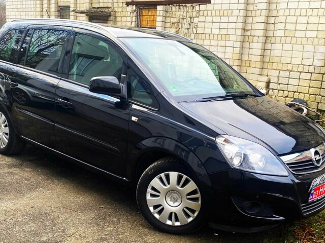 Черный Опель Зафира, объемом двигателя 1.7 л и пробегом 212 тыс. км за 7800 $, фото 8 на Automoto.ua