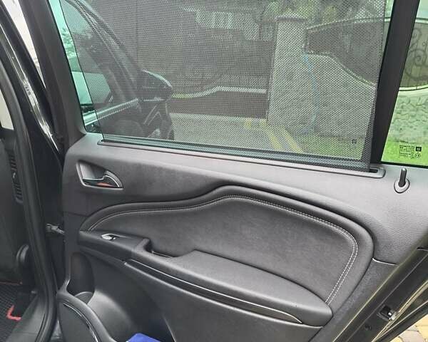 Черный Опель Зафира, объемом двигателя 1.96 л и пробегом 242 тыс. км за 9500 $, фото 46 на Automoto.ua