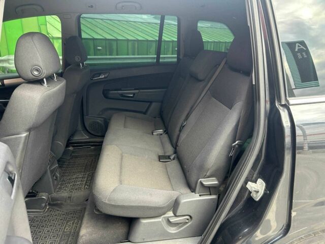 Черный Опель Зафира, объемом двигателя 1.7 л и пробегом 308 тыс. км за 7290 $, фото 8 на Automoto.ua