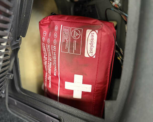 Черный Опель Зафира, объемом двигателя 1.8 л и пробегом 213 тыс. км за 7700 $, фото 119 на Automoto.ua