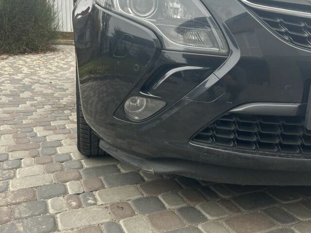 Черный Опель Зафира, объемом двигателя 2 л и пробегом 235 тыс. км за 9700 $, фото 2 на Automoto.ua