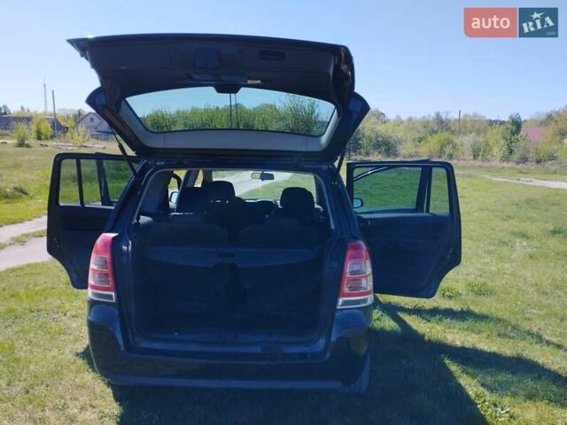 Черный Опель Зафира, объемом двигателя 1.6 л и пробегом 219 тыс. км за 7000 $, фото 27 на Automoto.ua