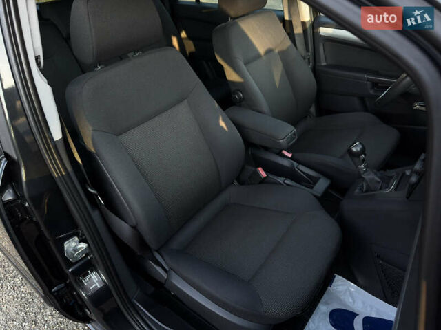 Черный Опель Зафира, объемом двигателя 1.7 л и пробегом 189 тыс. км за 8350 $, фото 92 на Automoto.ua