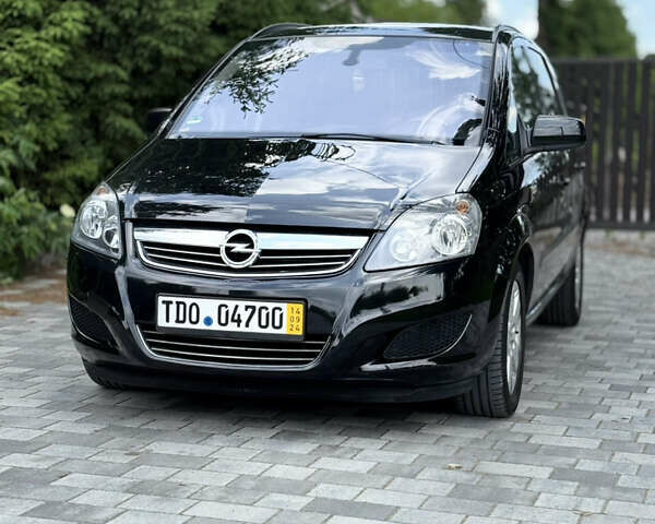 Опель Зафіра 2012 у Старокостянтинів на Automoto.ua Чорний Опель Зафіра, об'ємом двигуна 1.6 л та пробігом 226 тис. км за 7650 $, фото 1 на Automoto.ua