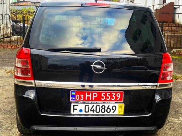 Черный Опель Зафира, объемом двигателя 1.7 л и пробегом 212 тыс. км за 7800 $, фото 5 на Automoto.ua