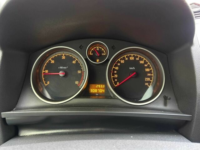 Черный Опель Зафира, объемом двигателя 1.7 л и пробегом 308 тыс. км за 7290 $, фото 22 на Automoto.ua