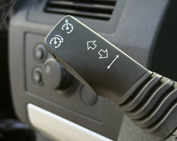 Черный Опель Зафира, объемом двигателя 1.8 л и пробегом 213 тыс. км за 7700 $, фото 55 на Automoto.ua