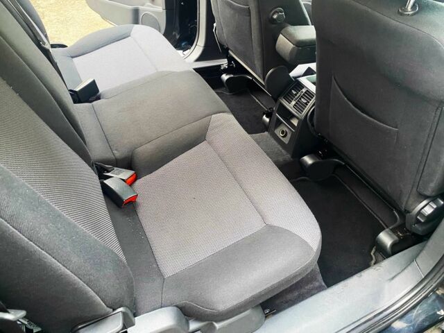 Черный Опель Зафира, объемом двигателя 1.7 л и пробегом 212 тыс. км за 7800 $, фото 13 на Automoto.ua