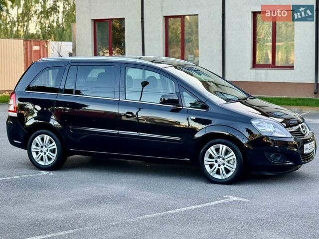 Чорний Опель Зафіра, об'ємом двигуна 1.7 л та пробігом 209 тис. км за 7950 $, фото 18 на Automoto.ua