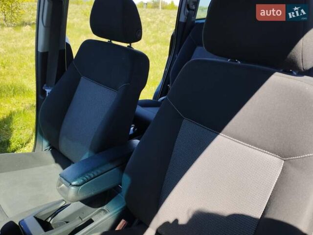 Черный Опель Зафира, объемом двигателя 1.6 л и пробегом 219 тыс. км за 7000 $, фото 17 на Automoto.ua