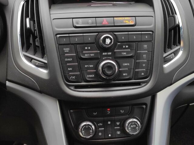 Опель Зафира 2012 в Рахове на Automoto.ua Черный Опель Зафира, объемом двигателя 2 л и пробегом 205 тыс. км за 10000 $, фото 5 на Automoto.ua