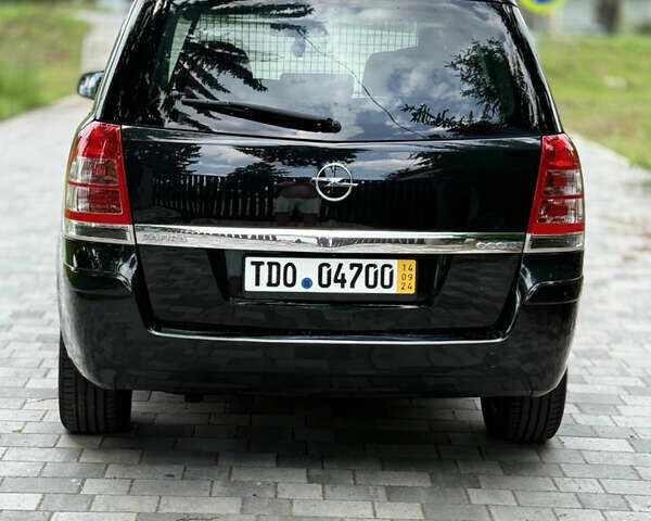 Опель Зафіра 2012 у Старокостянтинів на Automoto.ua Чорний Опель Зафіра, об'ємом двигуна 1.6 л та пробігом 226 тис. км за 7650 $, фото 4 на Automoto.ua