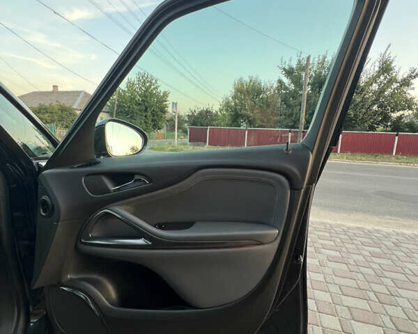 Чорний Опель Зафіра, об'ємом двигуна 1.96 л та пробігом 198 тис. км за 8300 $, фото 11 на Automoto.ua