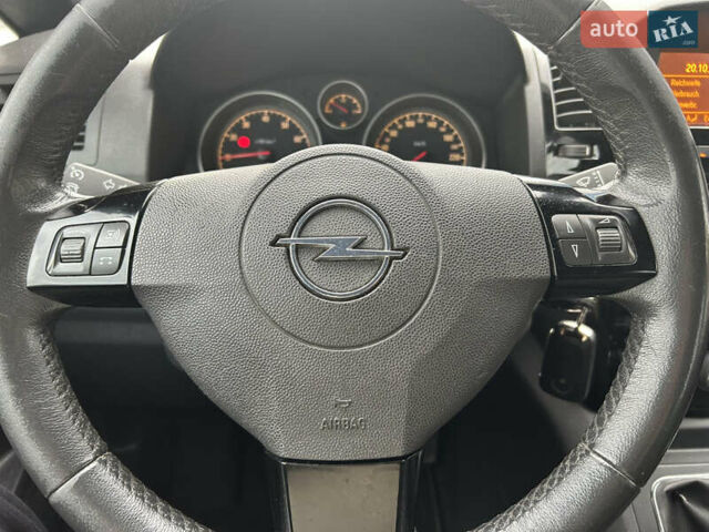 Опель Зафира 2012 в Чернигове на Automoto.ua Черный Опель Зафира, объемом двигателя 1.8 л и пробегом 239 тыс. км за 7799 $, фото 41 на Automoto.ua