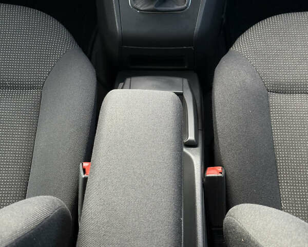 Черный Опель Зафира, объемом двигателя 1.8 л и пробегом 213 тыс. км за 7700 $, фото 36 на Automoto.ua