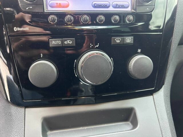 Черный Опель Зафира, объемом двигателя 1.7 л и пробегом 308 тыс. км за 7290 $, фото 19 на Automoto.ua