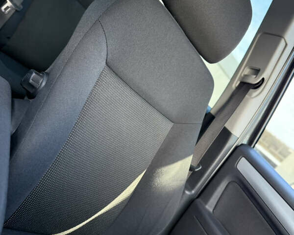 Черный Опель Зафира, объемом двигателя 1.8 л и пробегом 213 тыс. км за 7700 $, фото 107 на Automoto.ua