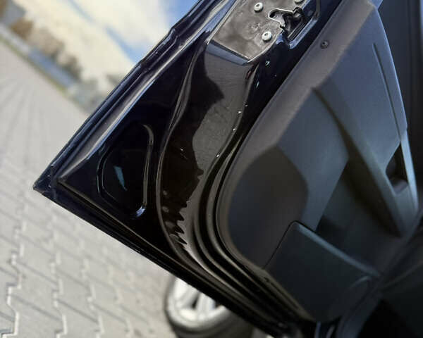 Черный Опель Зафира, объемом двигателя 1.8 л и пробегом 213 тыс. км за 7700 $, фото 63 на Automoto.ua