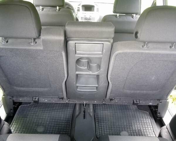 Чорний Опель Зафіра, об'ємом двигуна 1.8 л та пробігом 204 тис. км за 8900 $, фото 9 на Automoto.ua