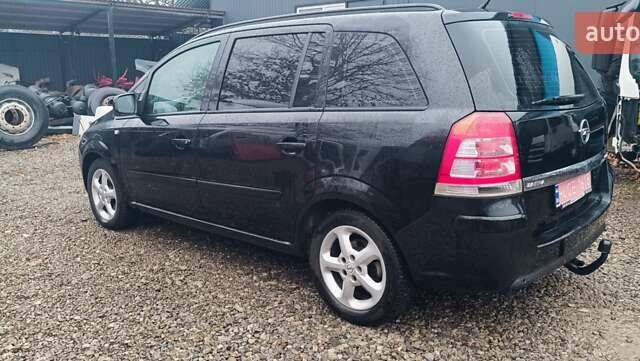 Черный Опель Зафира, объемом двигателя 1.7 л и пробегом 266 тыс. км за 8000 $, фото 22 на Automoto.ua