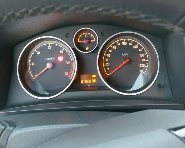 Опель Зафира 2013 в Нововолынск на Automoto.ua Черный Опель Зафира, объемом двигателя 1.7 л и пробегом 216 тыс. км за 9300 $, фото 11 на Automoto.ua