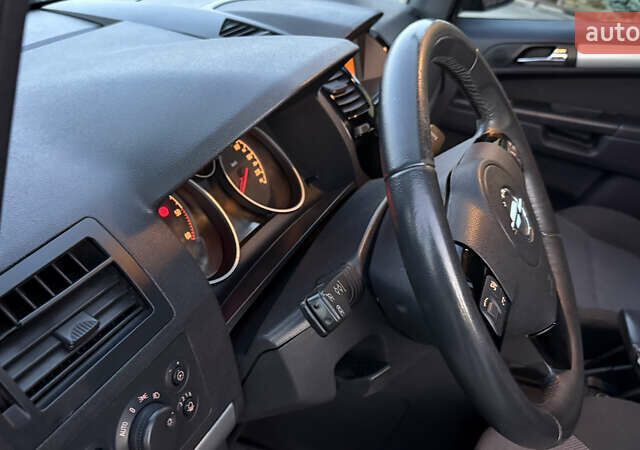 Черный Опель Зафира, объемом двигателя 1.7 л и пробегом 209 тыс. км за 8500 $, фото 15 на Automoto.ua