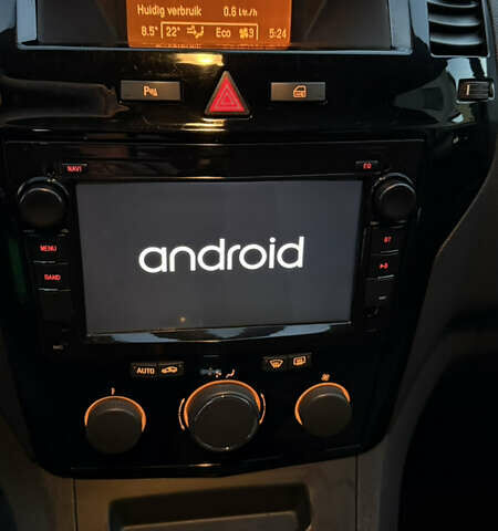 Черный Опель Зафира, объемом двигателя 1.7 л и пробегом 209 тыс. км за 8500 $, фото 18 на Automoto.ua