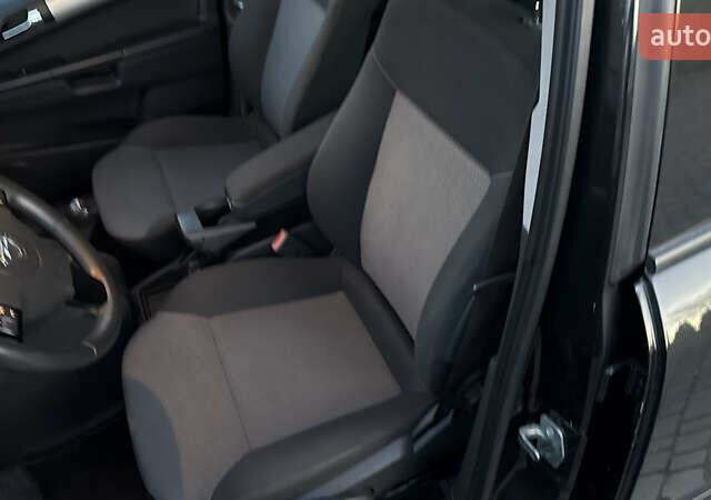 Черный Опель Зафира, объемом двигателя 1.7 л и пробегом 209 тыс. км за 8500 $, фото 21 на Automoto.ua